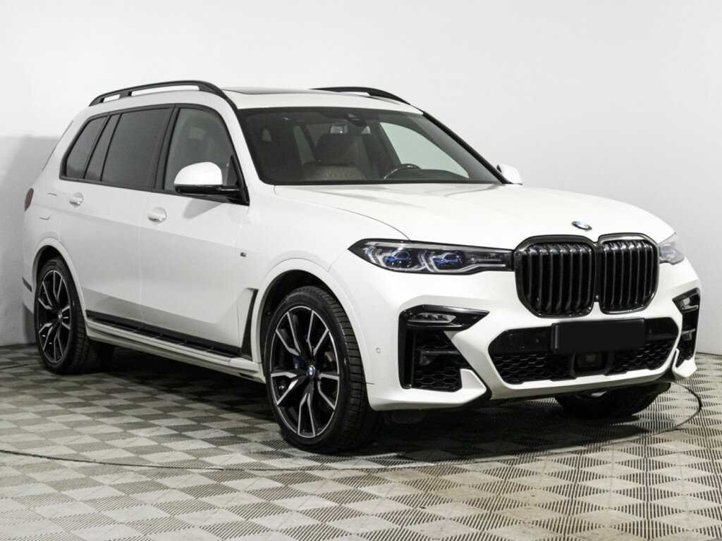 BMW X7 2022 года с пробегом. Фото: #2