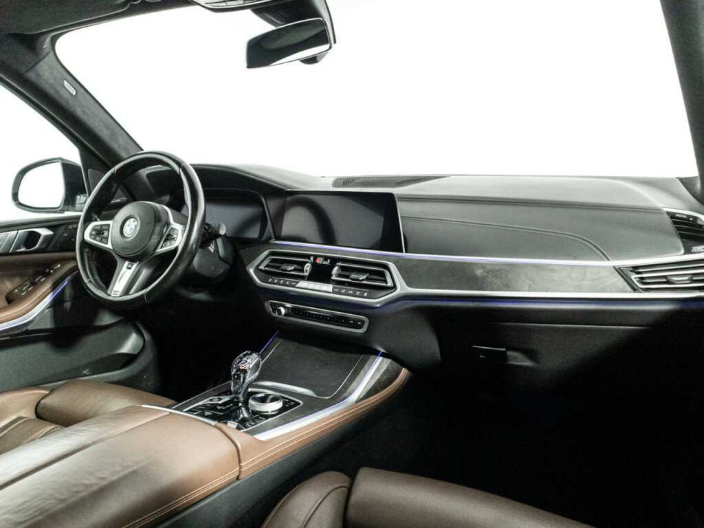 BMW X7 2022 года с пробегом. Фото: #8