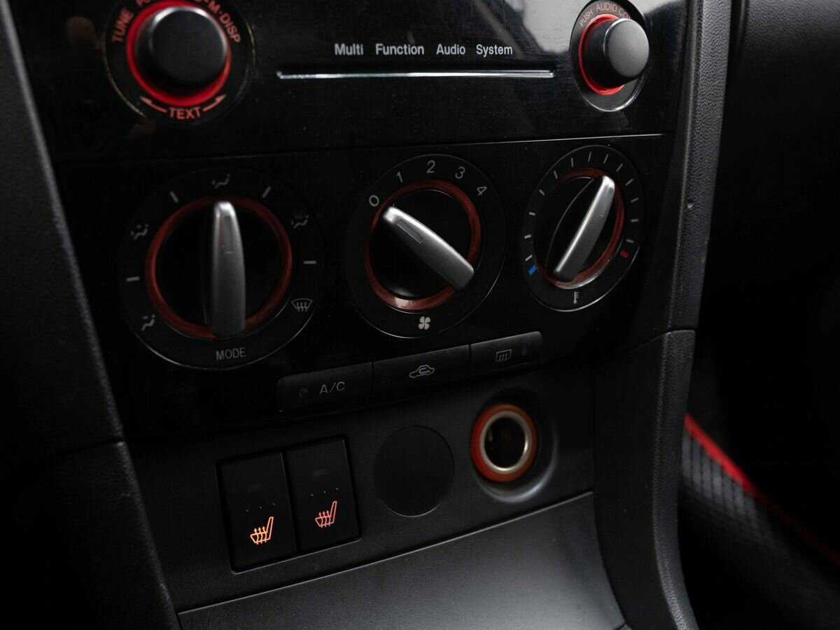 Mazda 3 2008 года с пробегом. Фото: #10