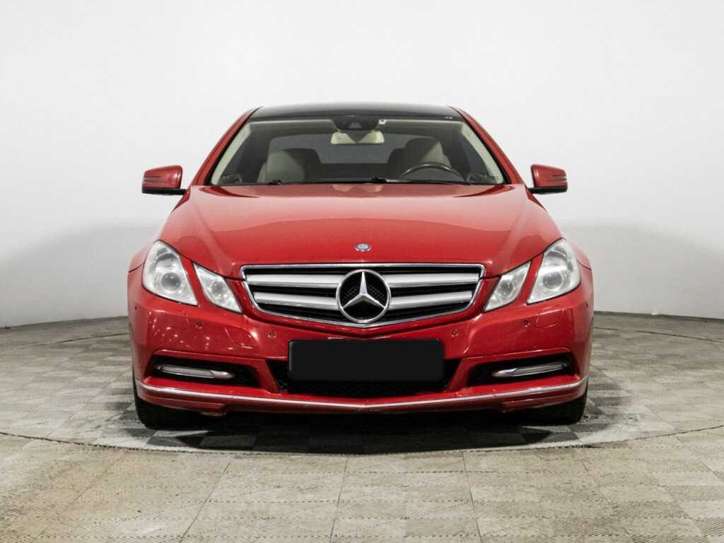 Mercedes-Benz E-Класс 2012 года с пробегом. Фото: #1