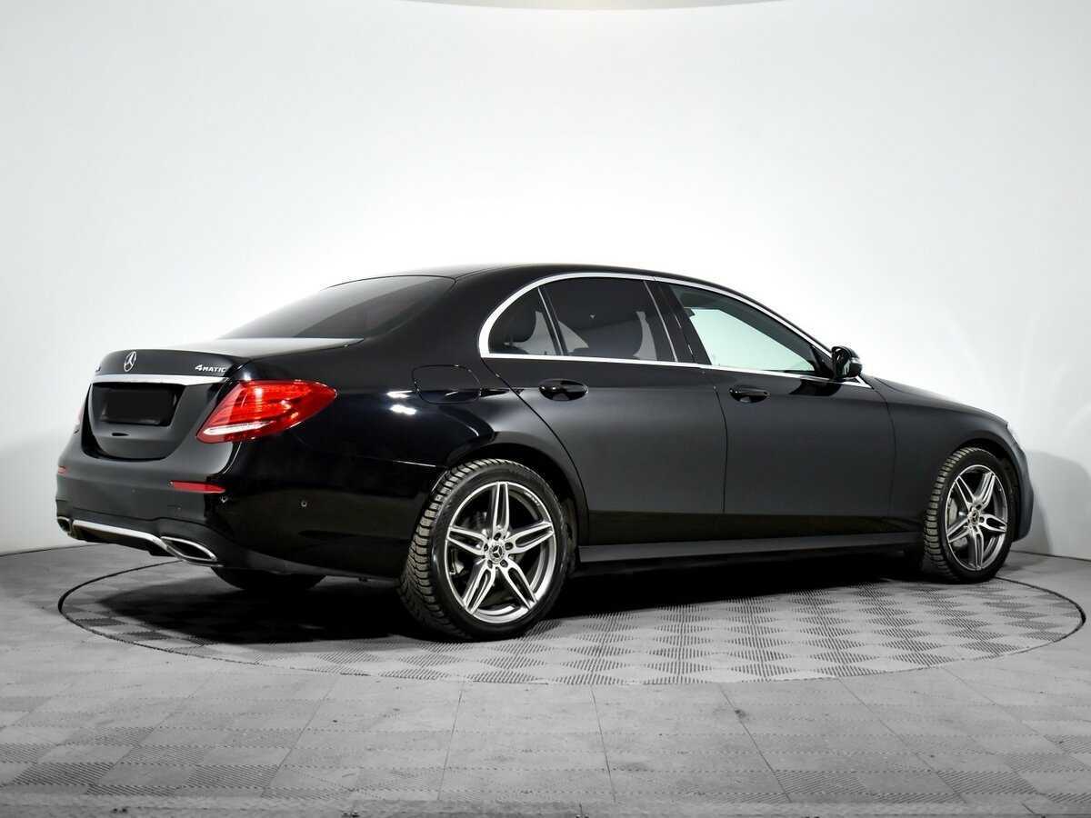 Mercedes-Benz E-Класс 2018 года с пробегом. Фото: #3