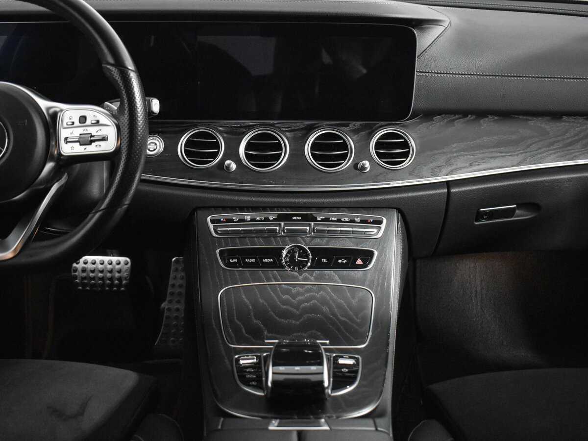 Mercedes-Benz E-Класс 2018 года с пробегом. Фото: #11