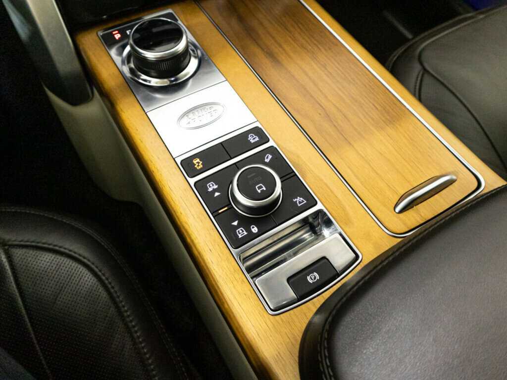 Land Rover Range Rover 2018 года с пробегом. Фото: #19