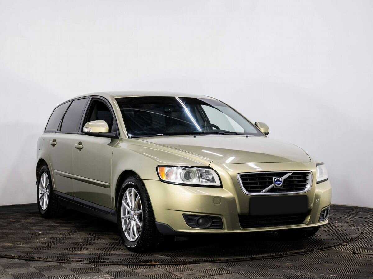 Volvo V50 2009 года с пробегом. Фото: #2
