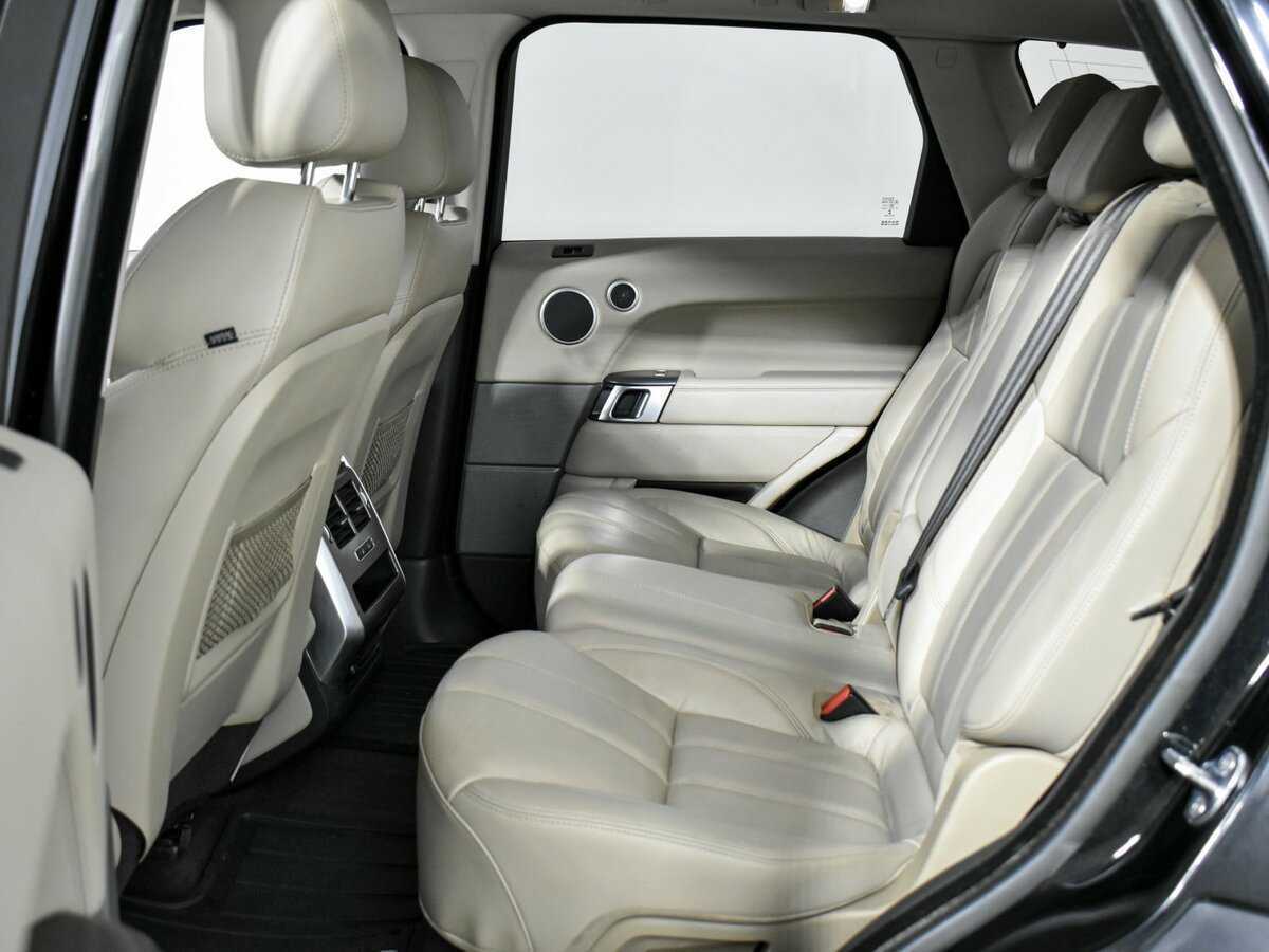 Land Rover Range Rover Sport 2015 года с пробегом. Фото: #16