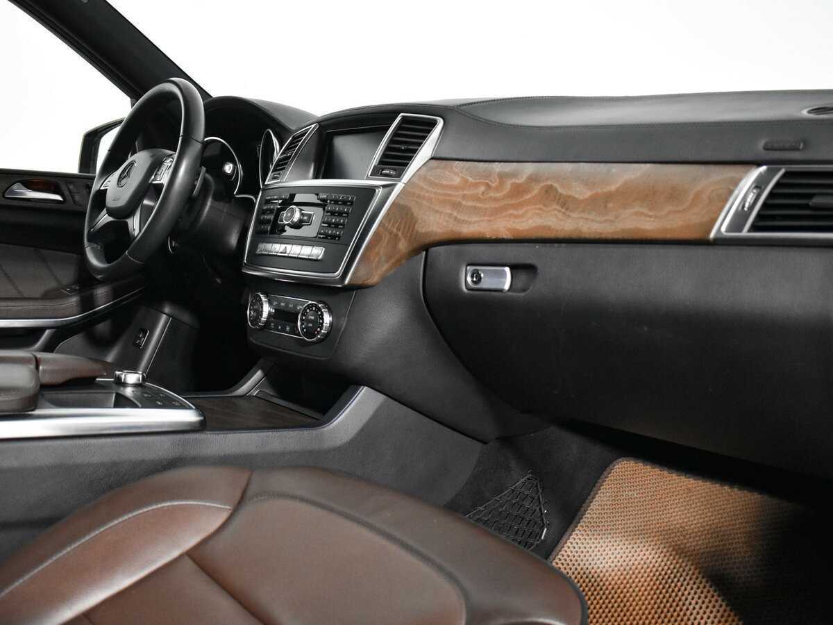 Mercedes-Benz GL-Класс 2013 года с пробегом. Фото: #8