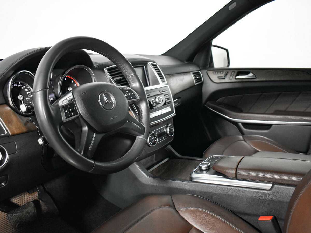 Mercedes-Benz GL-Класс 2013 года с пробегом. Фото: #13