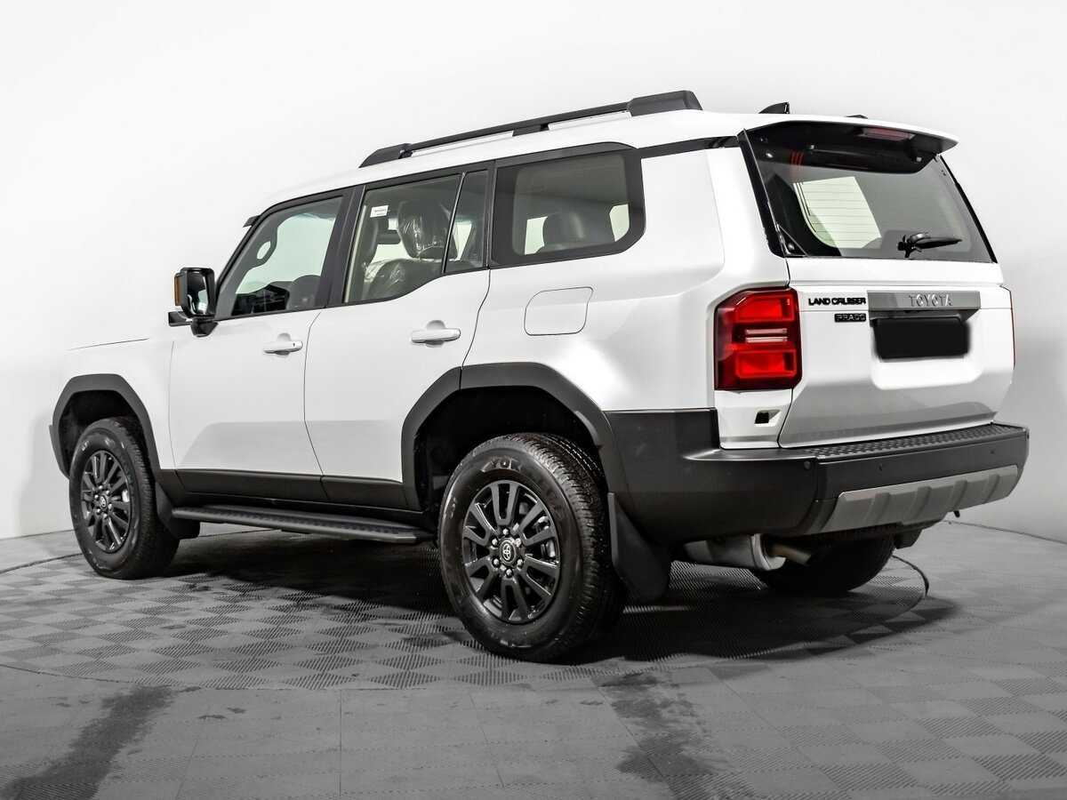 Toyota Land Cruiser Prado 2024 года с пробегом. Фото: #6