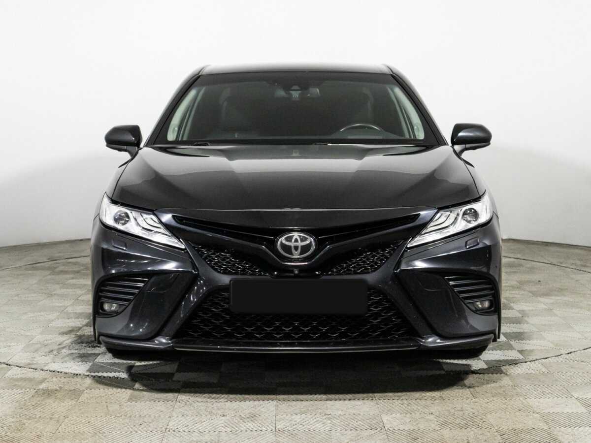 Toyota Camry 2019 года с пробегом. Фото: #1