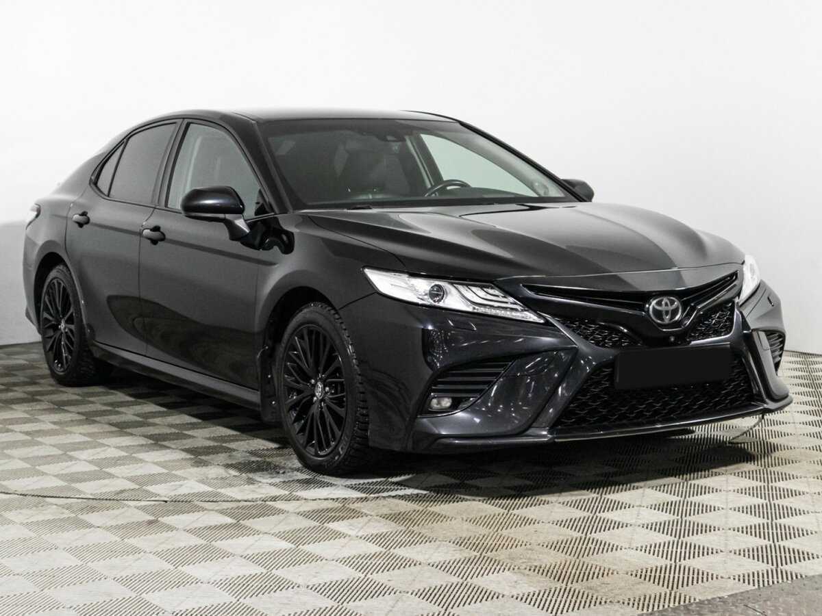 Toyota Camry 2019 года с пробегом. Фото: #2