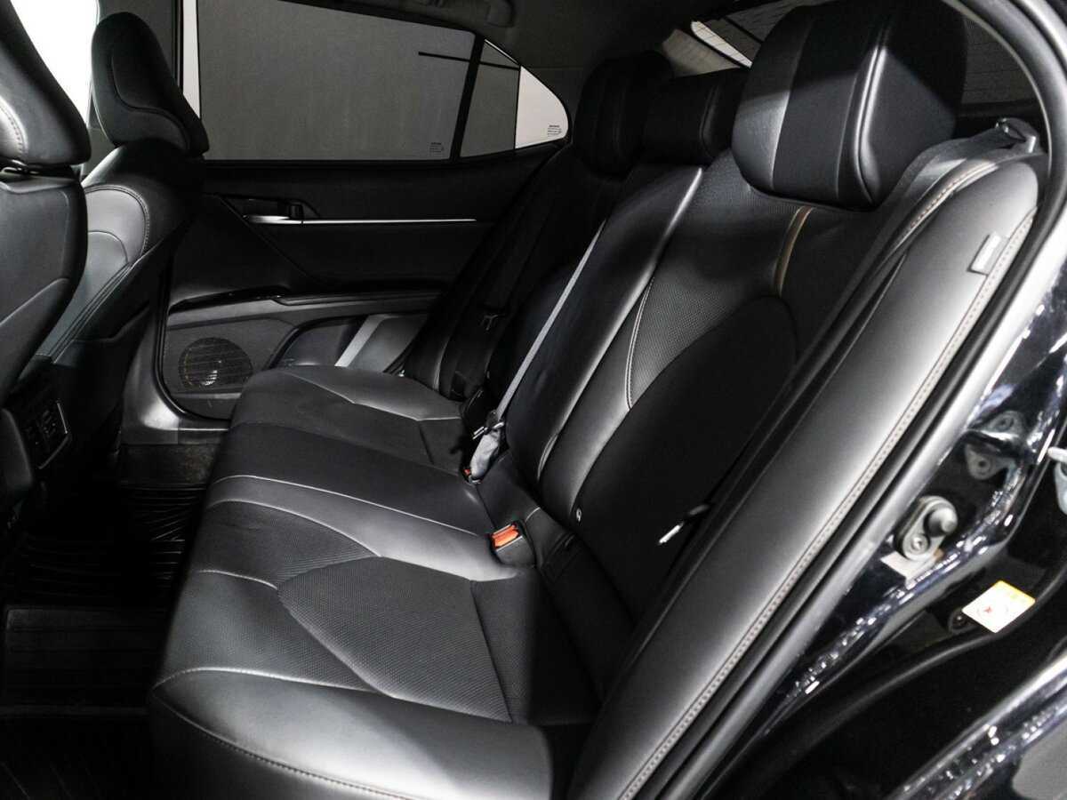 Toyota Camry 2019 года с пробегом. Фото: #9