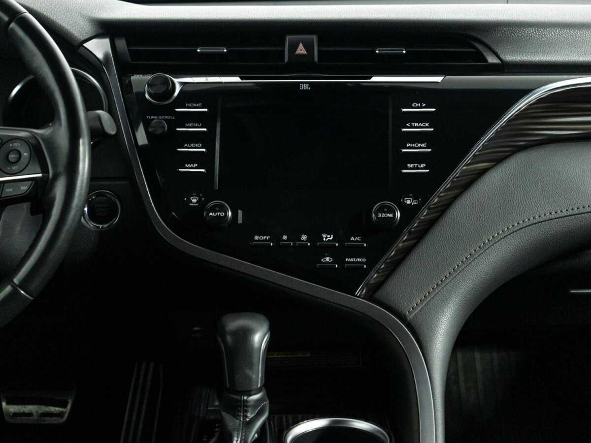 Toyota Camry 2019 года с пробегом. Фото: #13