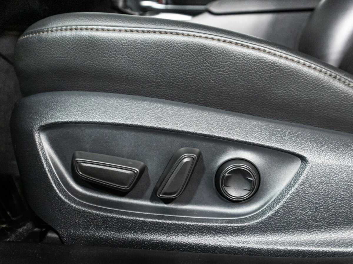 Toyota Camry 2019 года с пробегом. Фото: #18