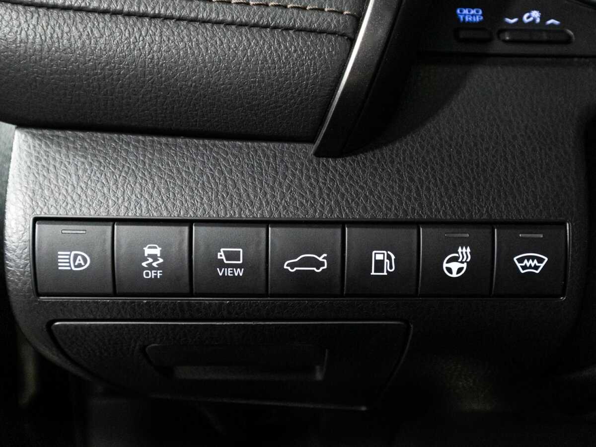 Toyota Camry 2019 года с пробегом. Фото: #23