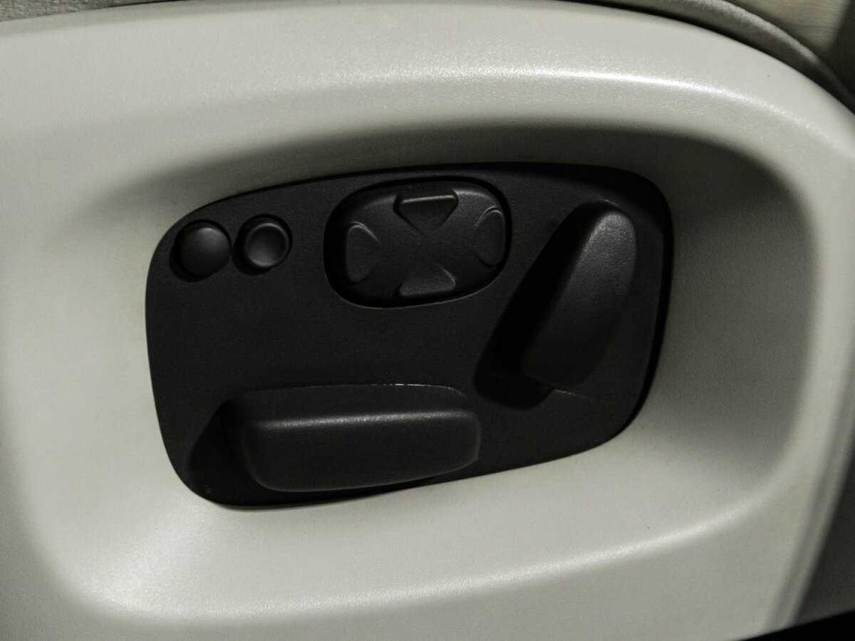 Land Rover Range Rover Sport 2014 года с пробегом. Фото: #15