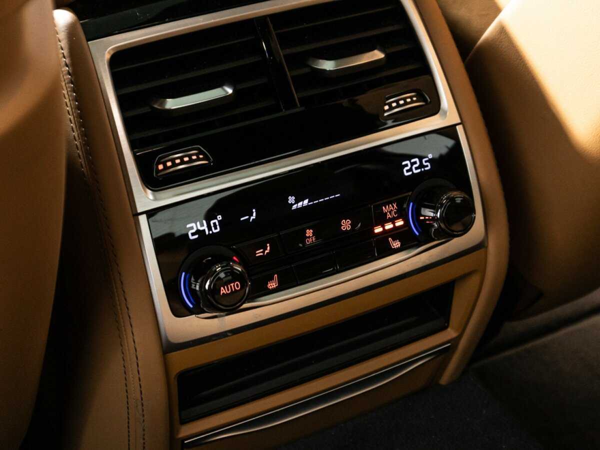 BMW 7 серии 2022 года с пробегом. Фото: #14