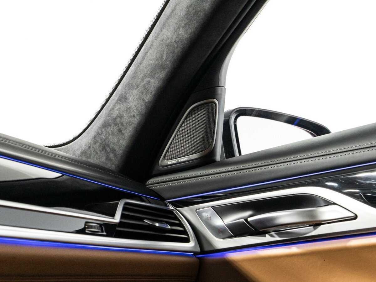 BMW 7 серии 2022 года с пробегом. Фото: #28