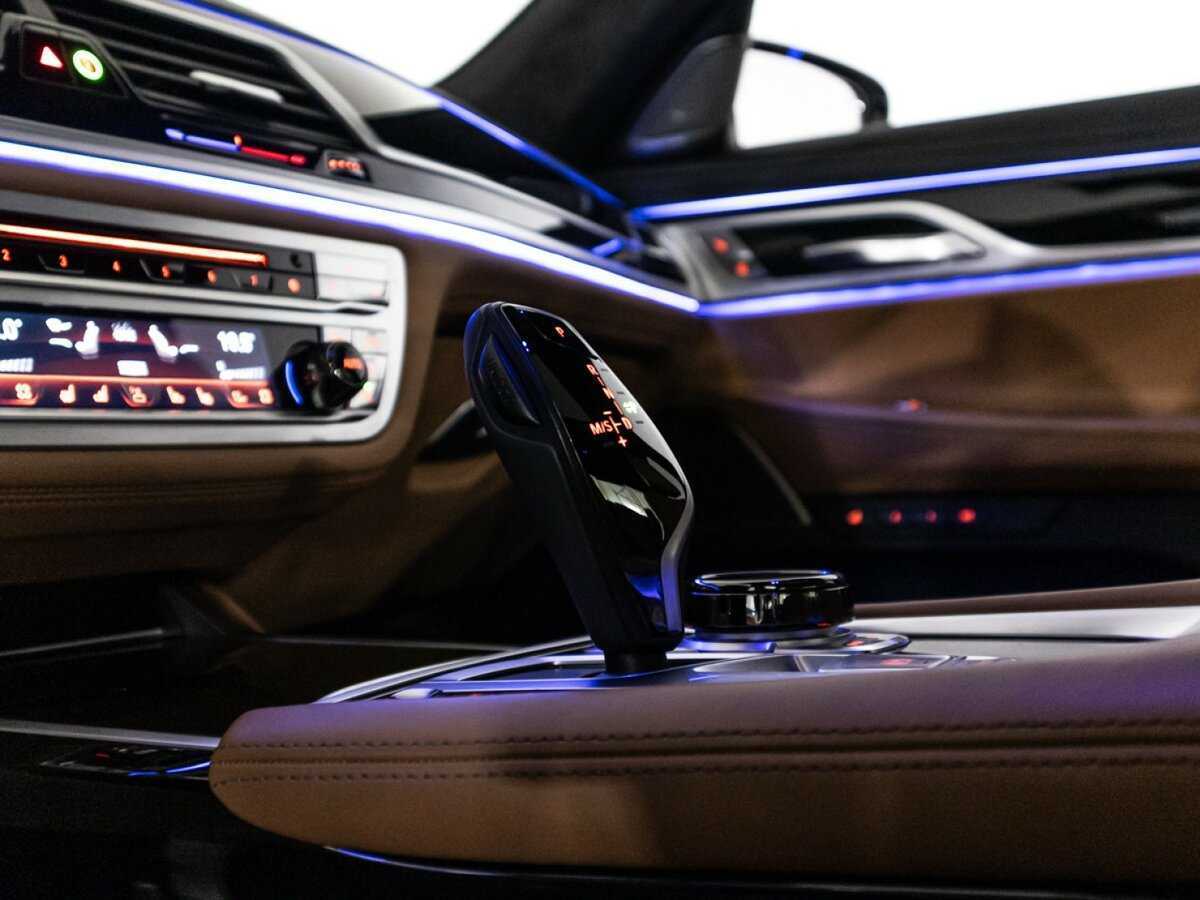 BMW 7 серии 2022 года с пробегом. Фото: #30