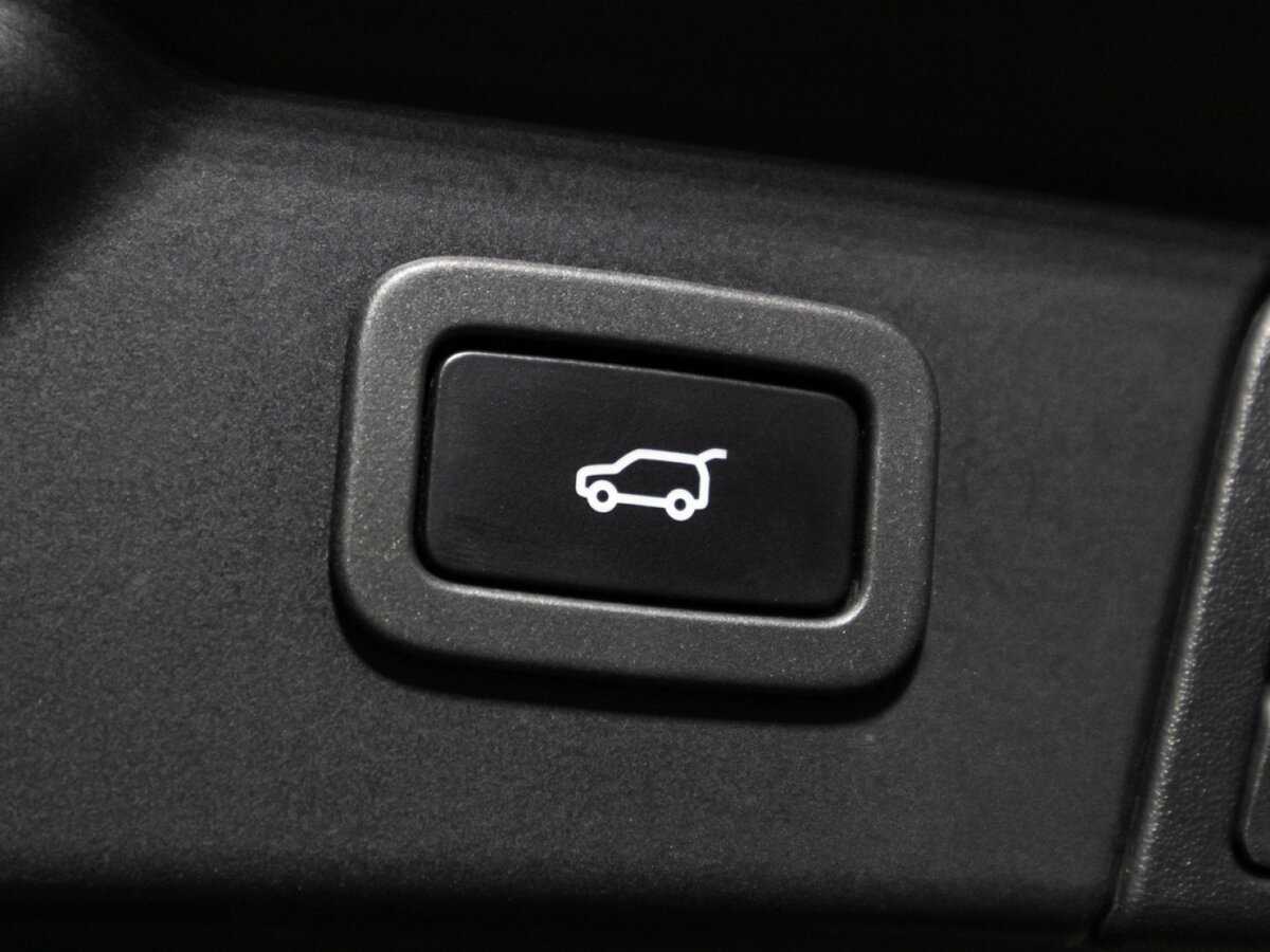 Land Rover Range Rover Velar 2018 года с пробегом. Фото: #14