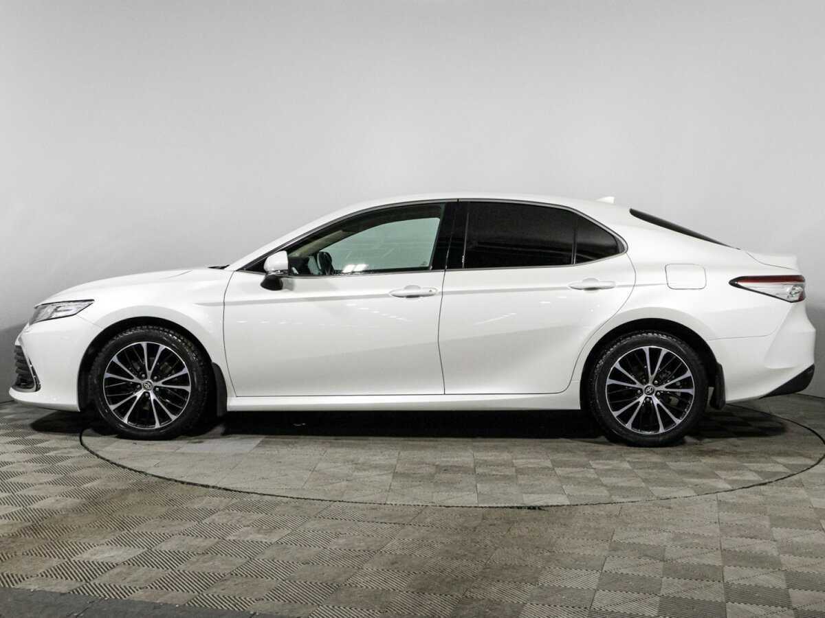 Toyota Camry 2021 года с пробегом. Фото: #6