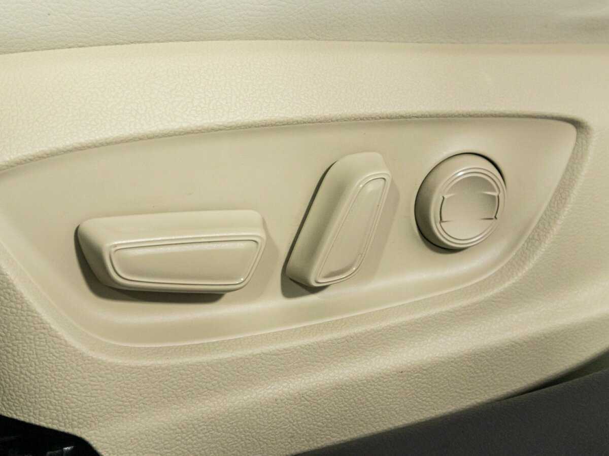 Toyota Camry 2021 года с пробегом. Фото: #13