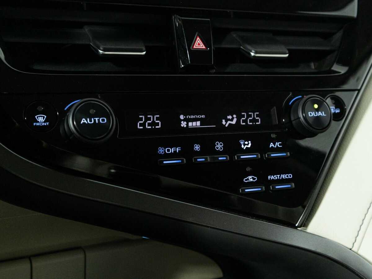 Toyota Camry 2021 года с пробегом. Фото: #17