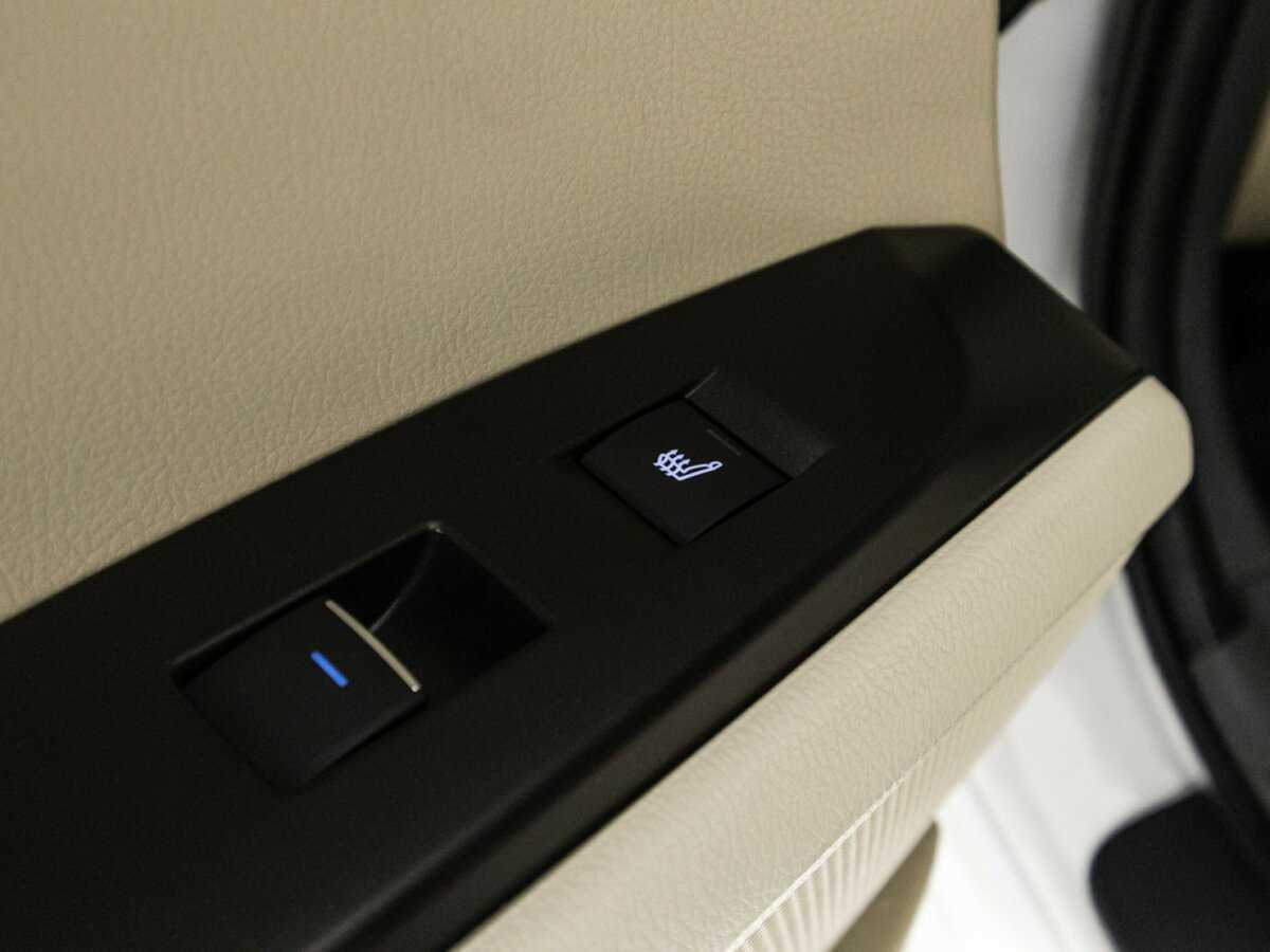 Toyota Camry 2021 года с пробегом. Фото: #20