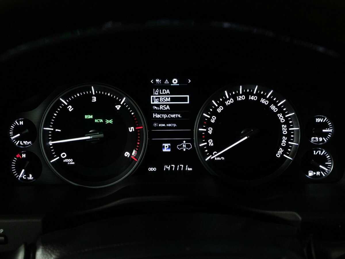 Toyota Land Cruiser 2016 года с пробегом. Фото: #9