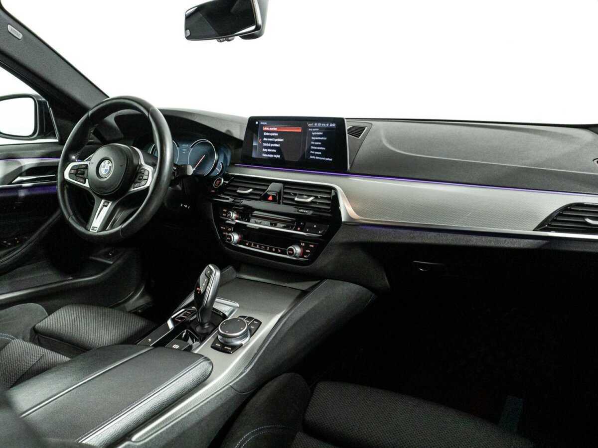 BMW 5 серии 2017 года с пробегом. Фото: #7