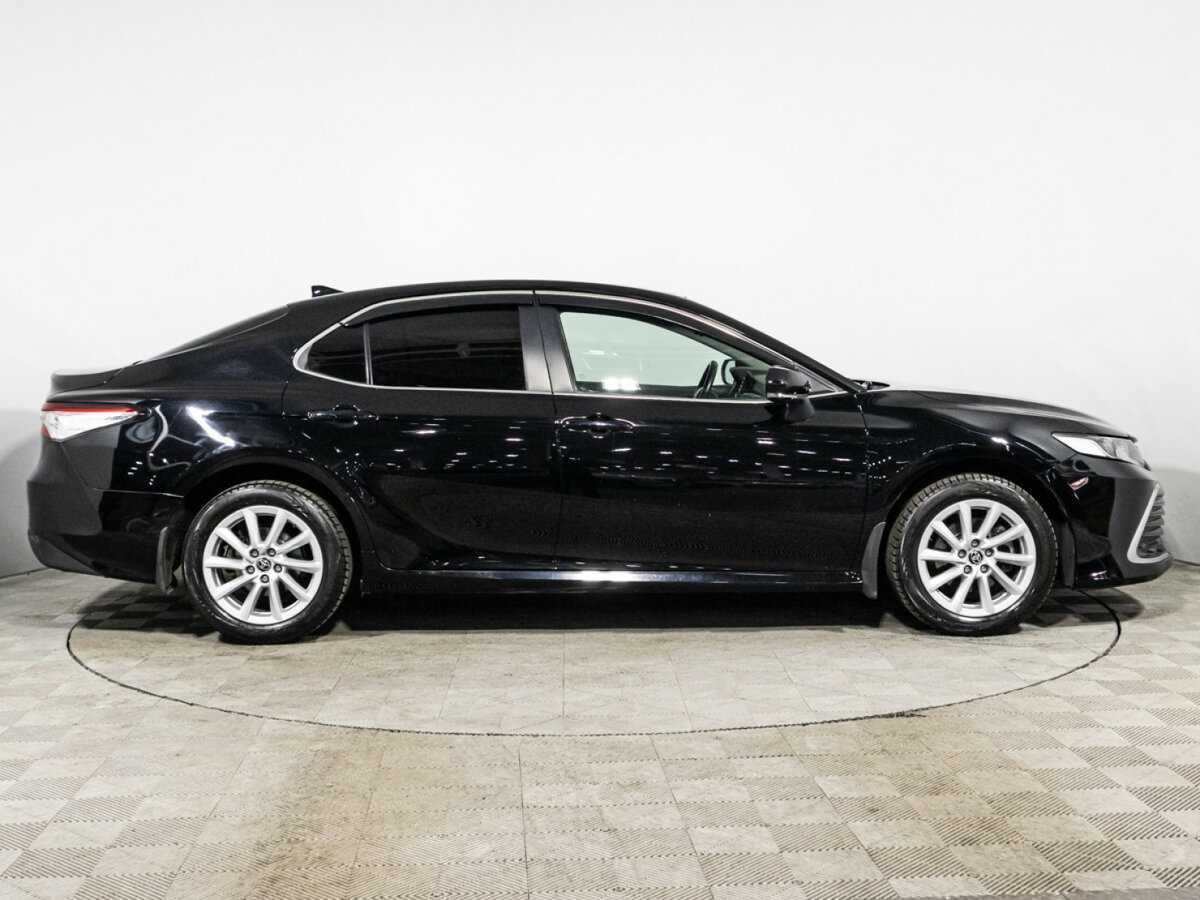 Toyota Camry 2022 года с пробегом. Фото: #3