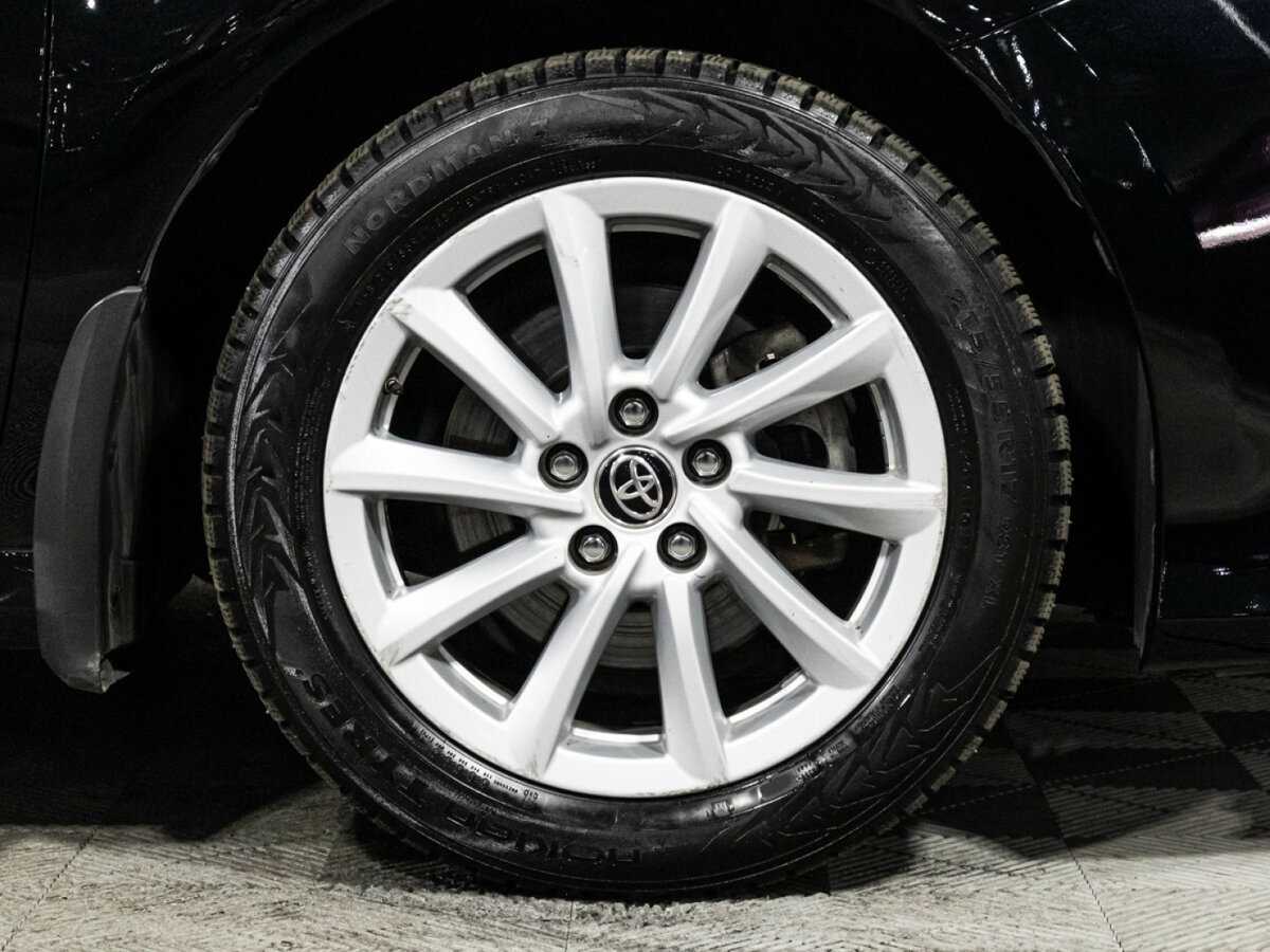 Toyota Camry 2022 года с пробегом. Фото: #17