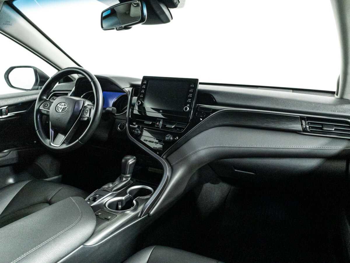 Toyota Camry 2021 года с пробегом. Фото: #7