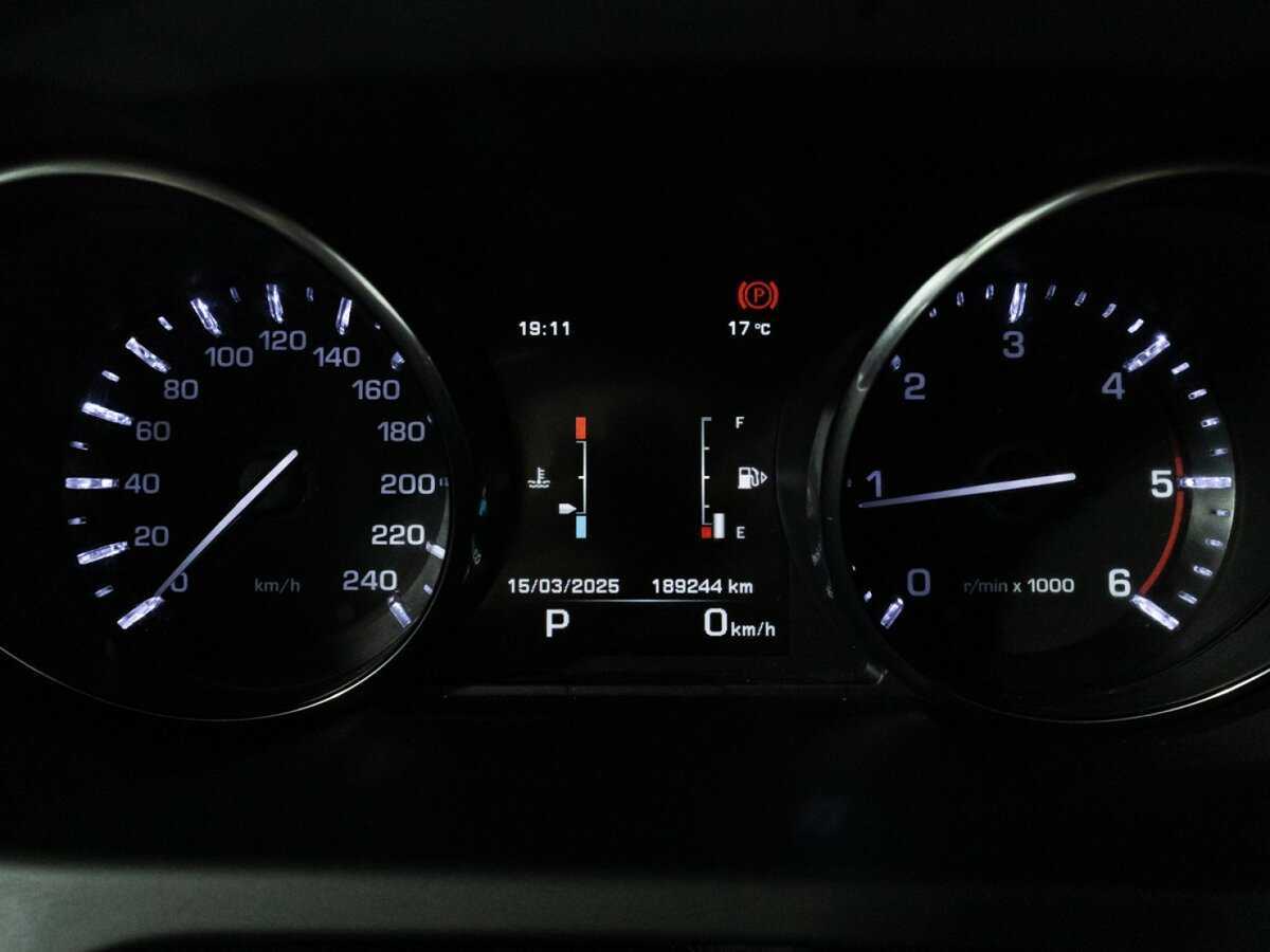 Land Rover Discovery Sport 2015 года с пробегом. Фото: #11