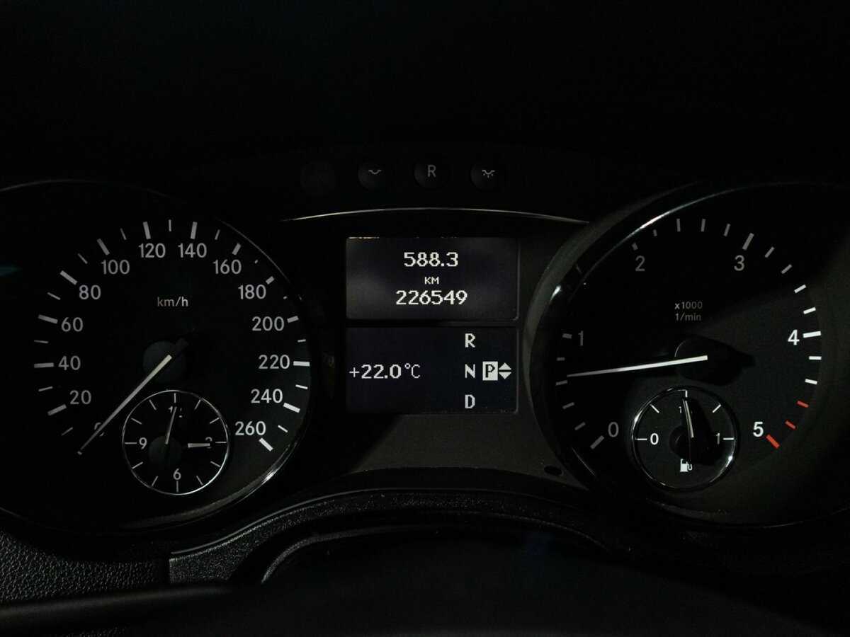 Mercedes-Benz M-Класс 2010 года с пробегом. Фото: #11