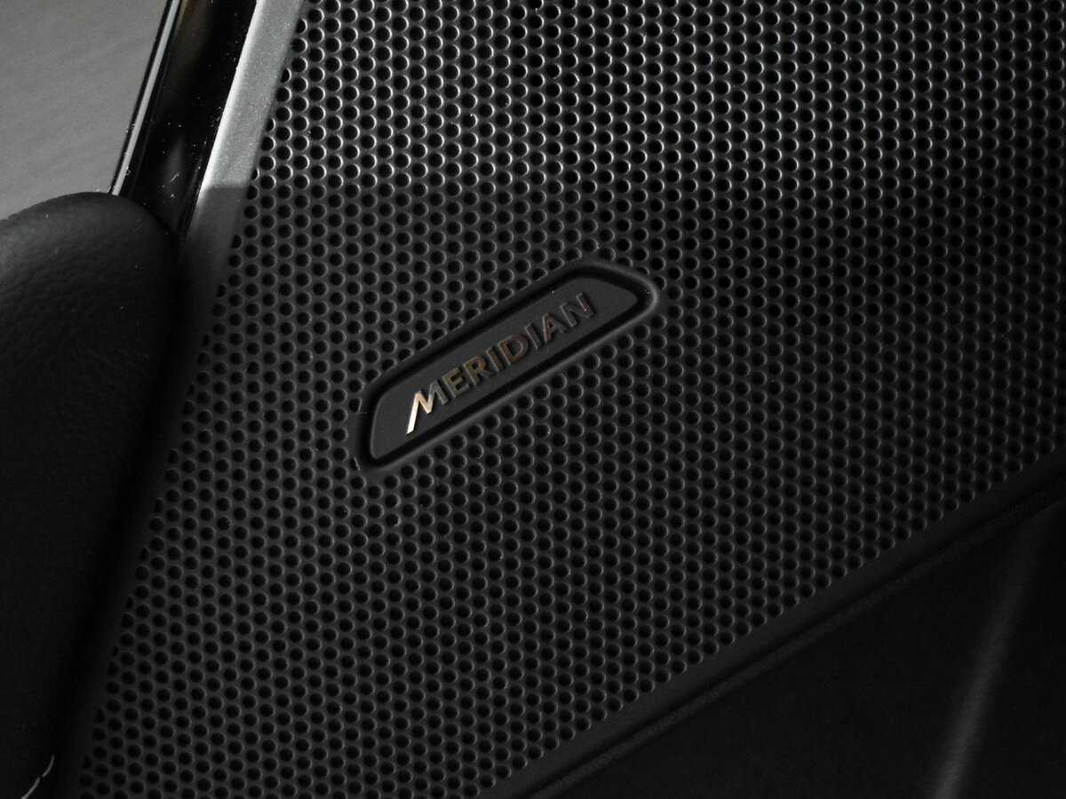 Land Rover Range Rover Velar 2019 года с пробегом. Фото: #6