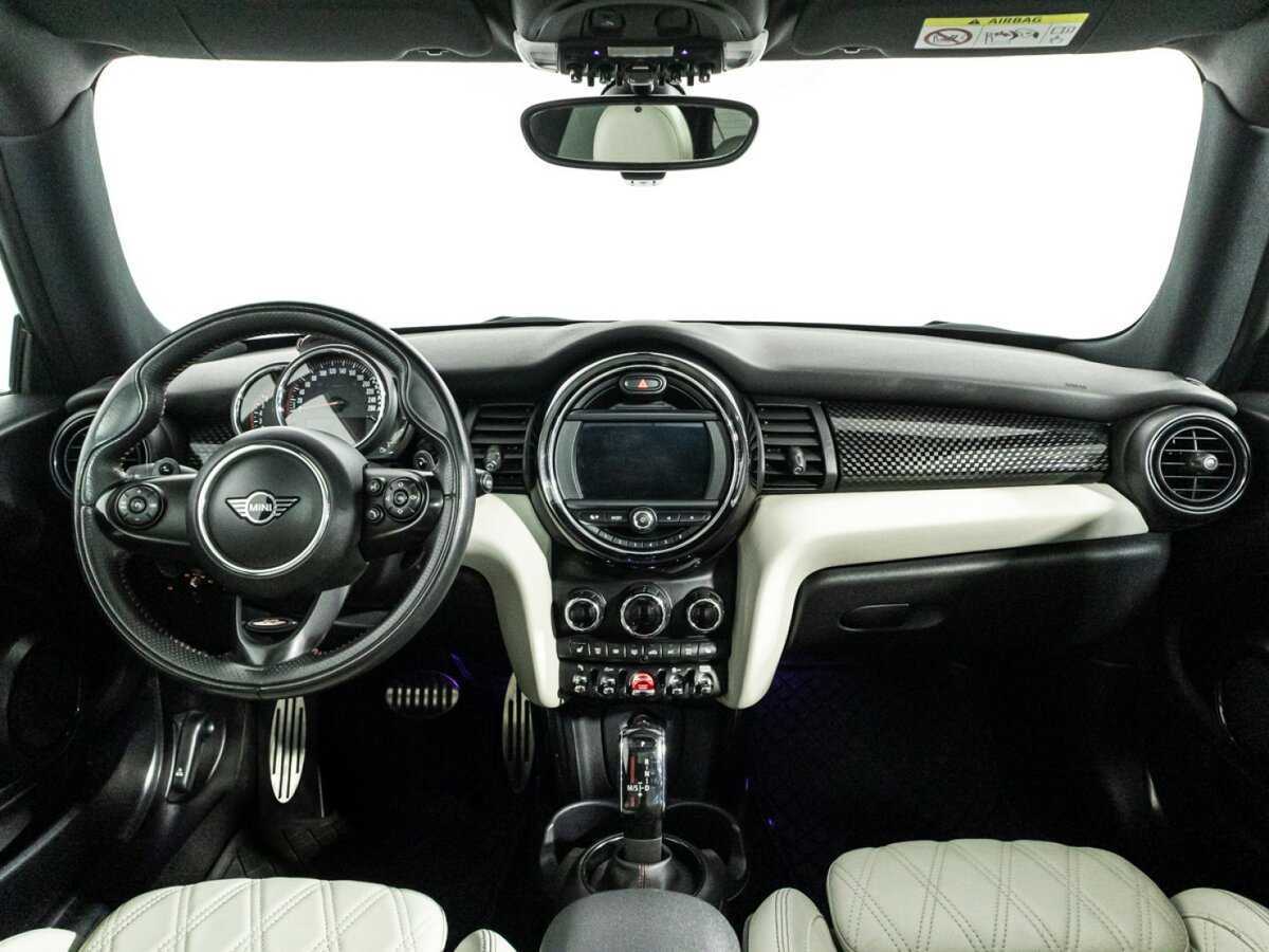 Mini Hatch 2019 года с пробегом. Фото: #12