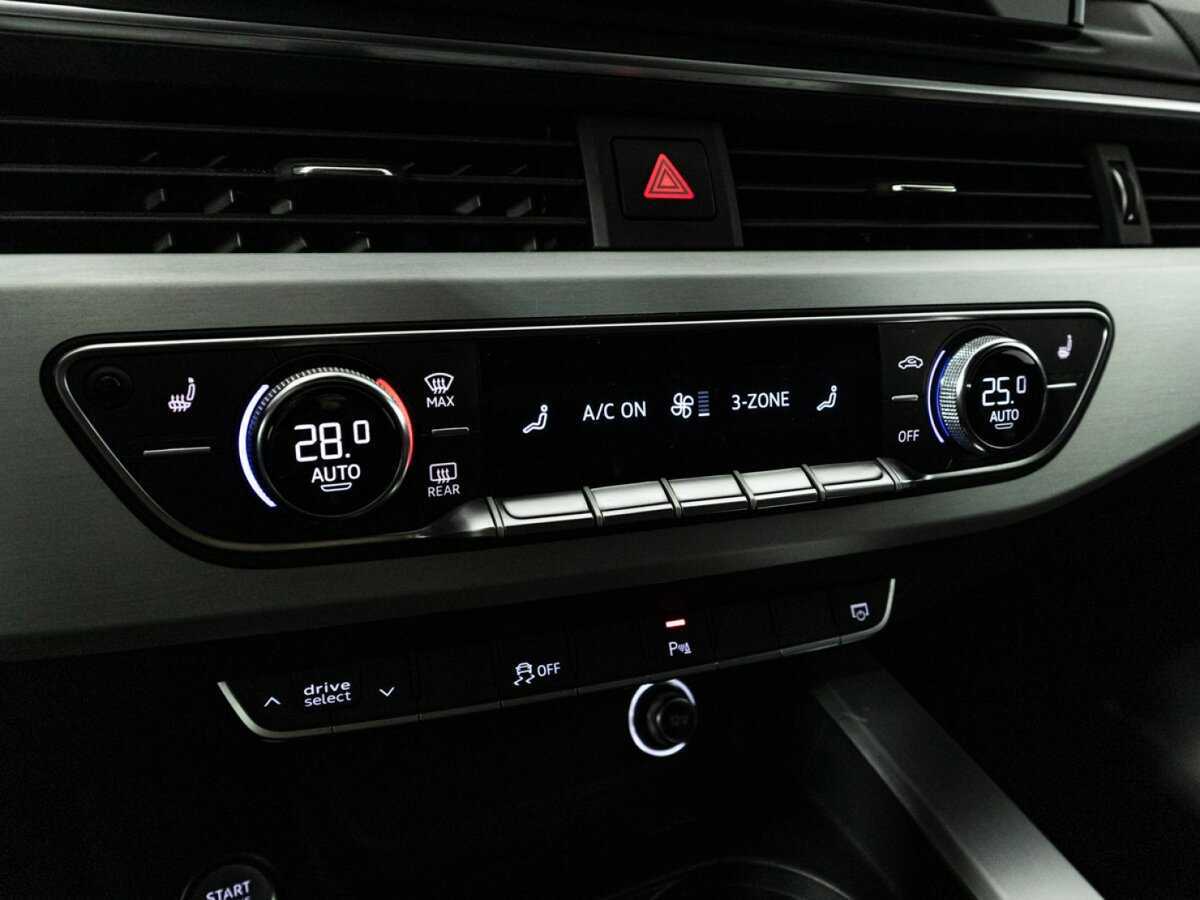 Audi A4 2019 года с пробегом. Фото: #14