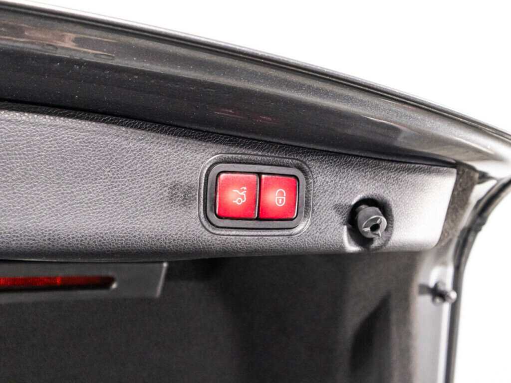 Mercedes-Benz E-Класс AMG 2018 года с пробегом. Фото: #14