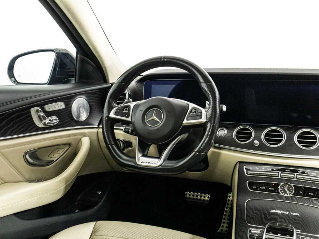 Mercedes-Benz E-Класс AMG 2018 года с пробегом. Фото: #20