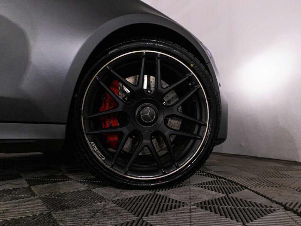 Mercedes-Benz E-Класс AMG 2018 года с пробегом. Фото: #26