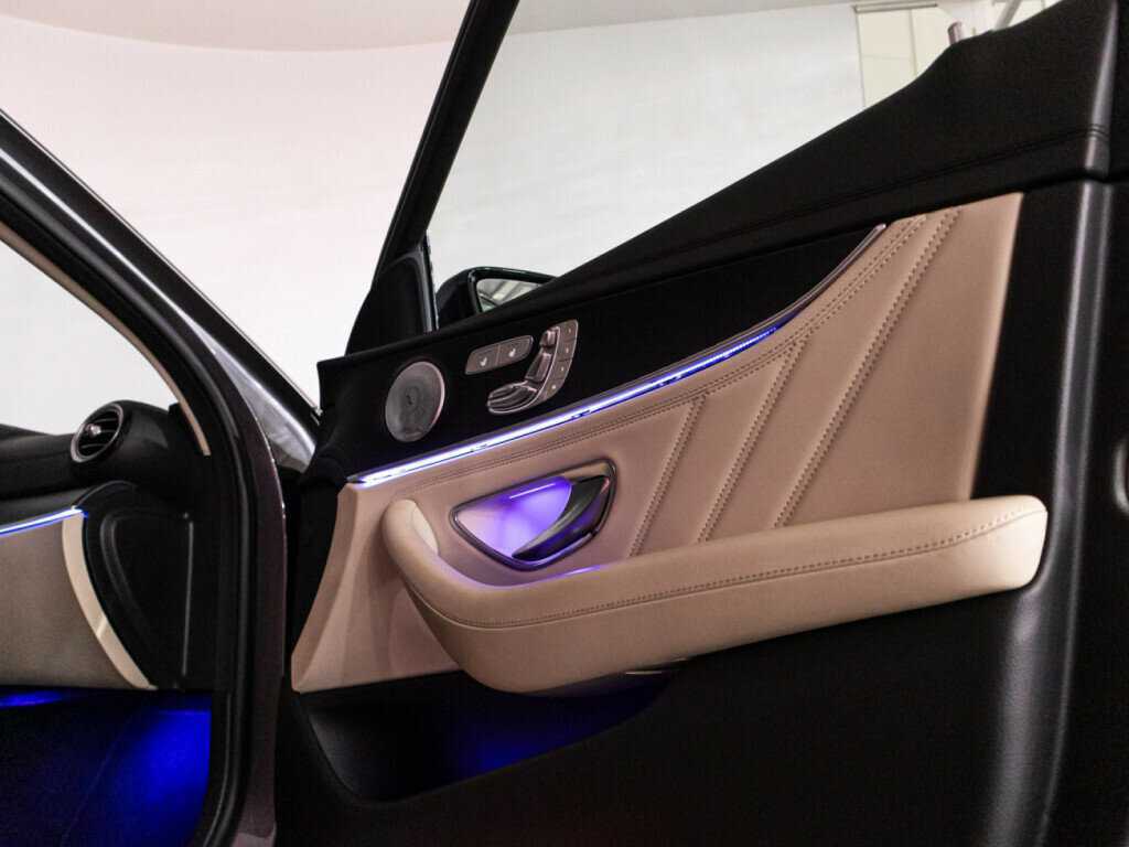 Mercedes-Benz E-Класс AMG 2018 года с пробегом. Фото: #29