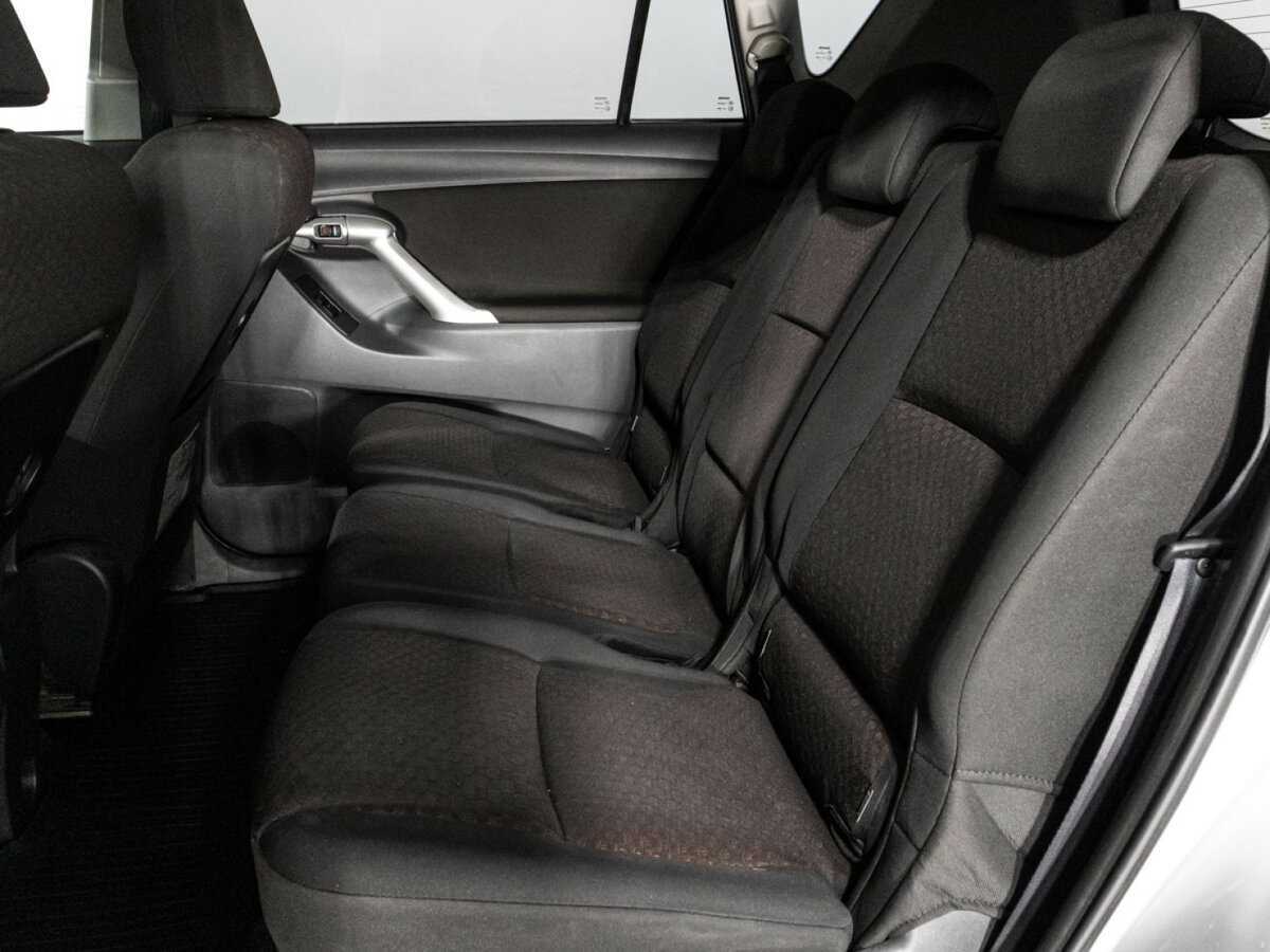 Toyota Verso 2011 года с пробегом. Фото: #9