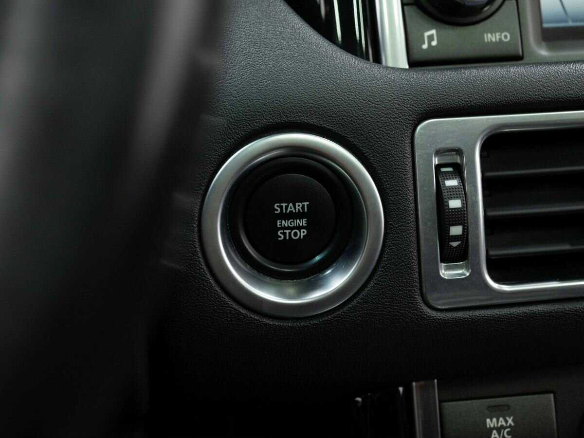 Land Rover Range Rover 2012 года с пробегом. Фото: #19