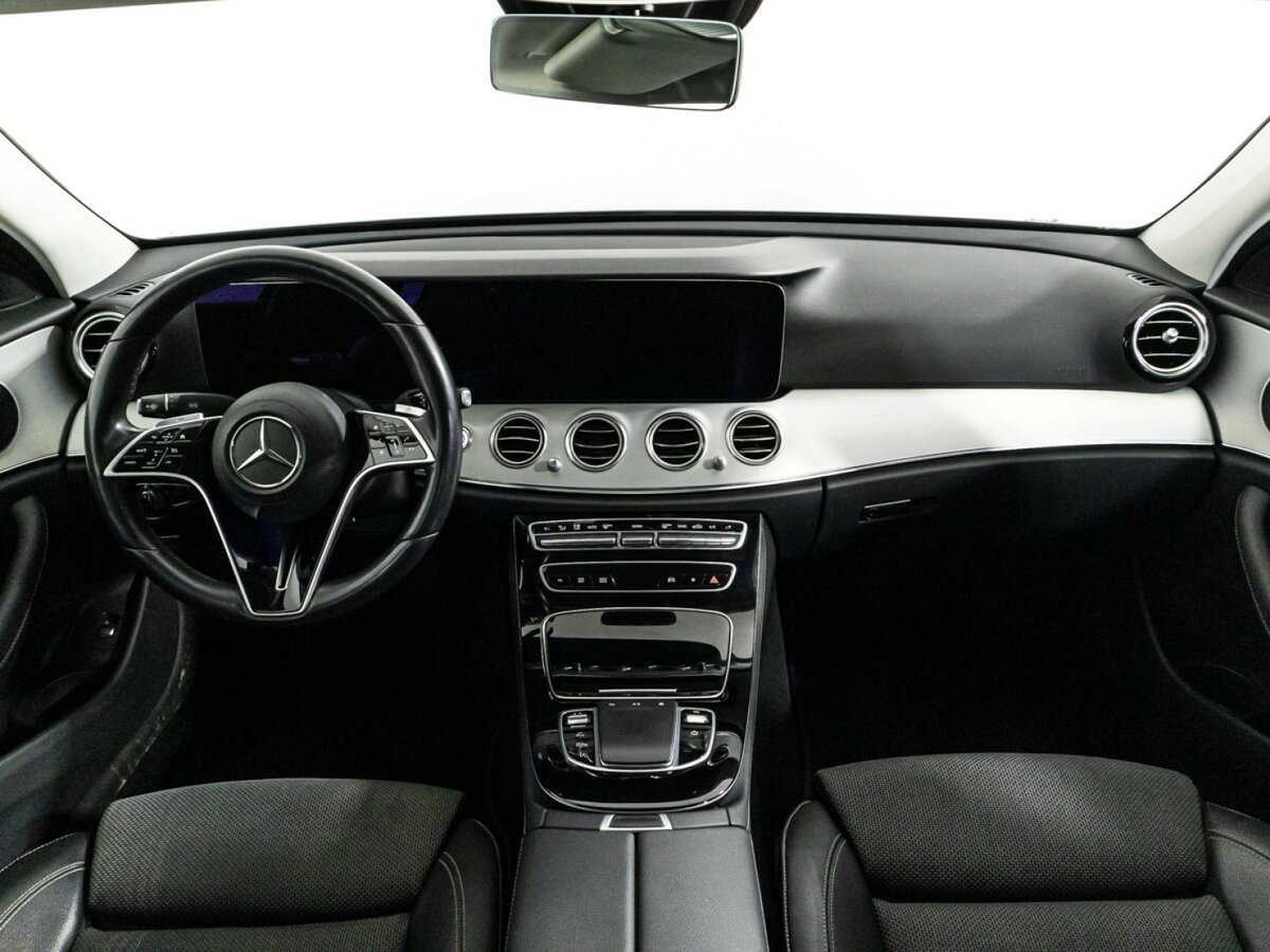 Mercedes-Benz E-Класс 2020 года с пробегом. Фото: #12