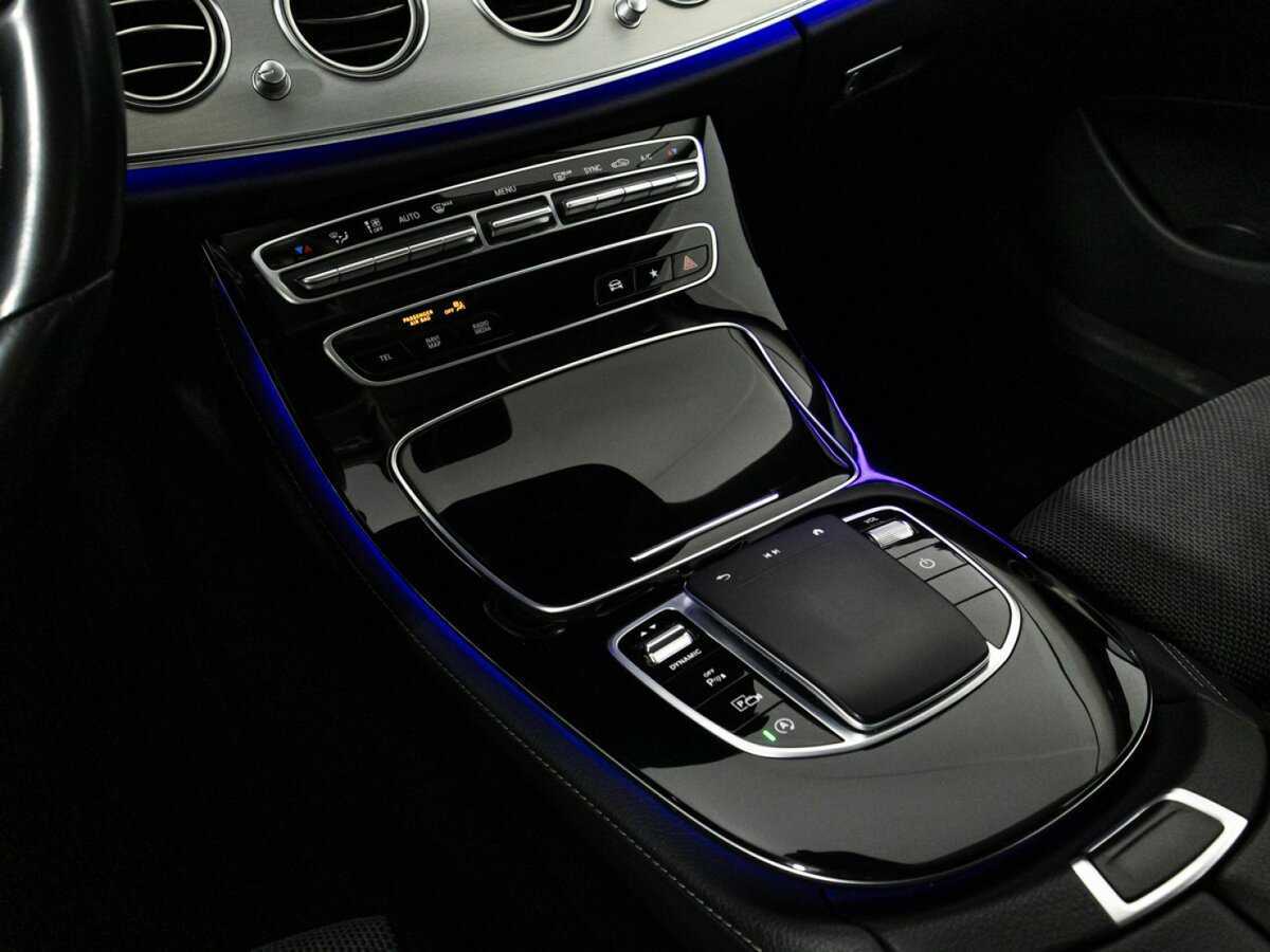 Mercedes-Benz E-Класс 2020 года с пробегом. Фото: #16