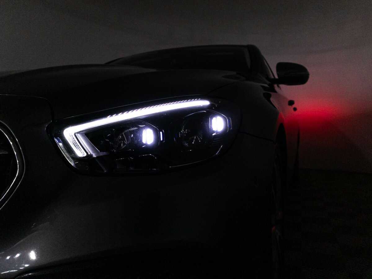 Mercedes-Benz E-Класс 2020 года с пробегом. Фото: #23