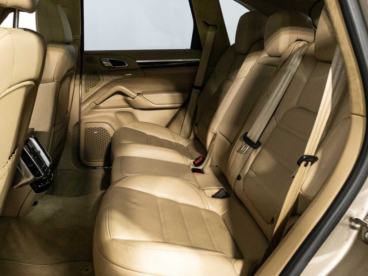 Porsche Cayenne 2015 года с пробегом. Фото: #9