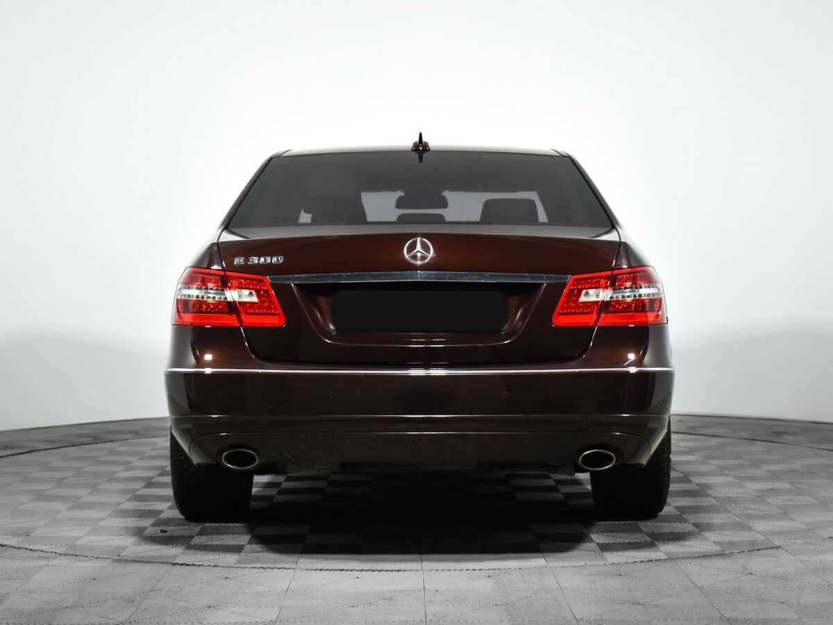 Mercedes-Benz E-Класс 2010 года с пробегом. Фото: #4