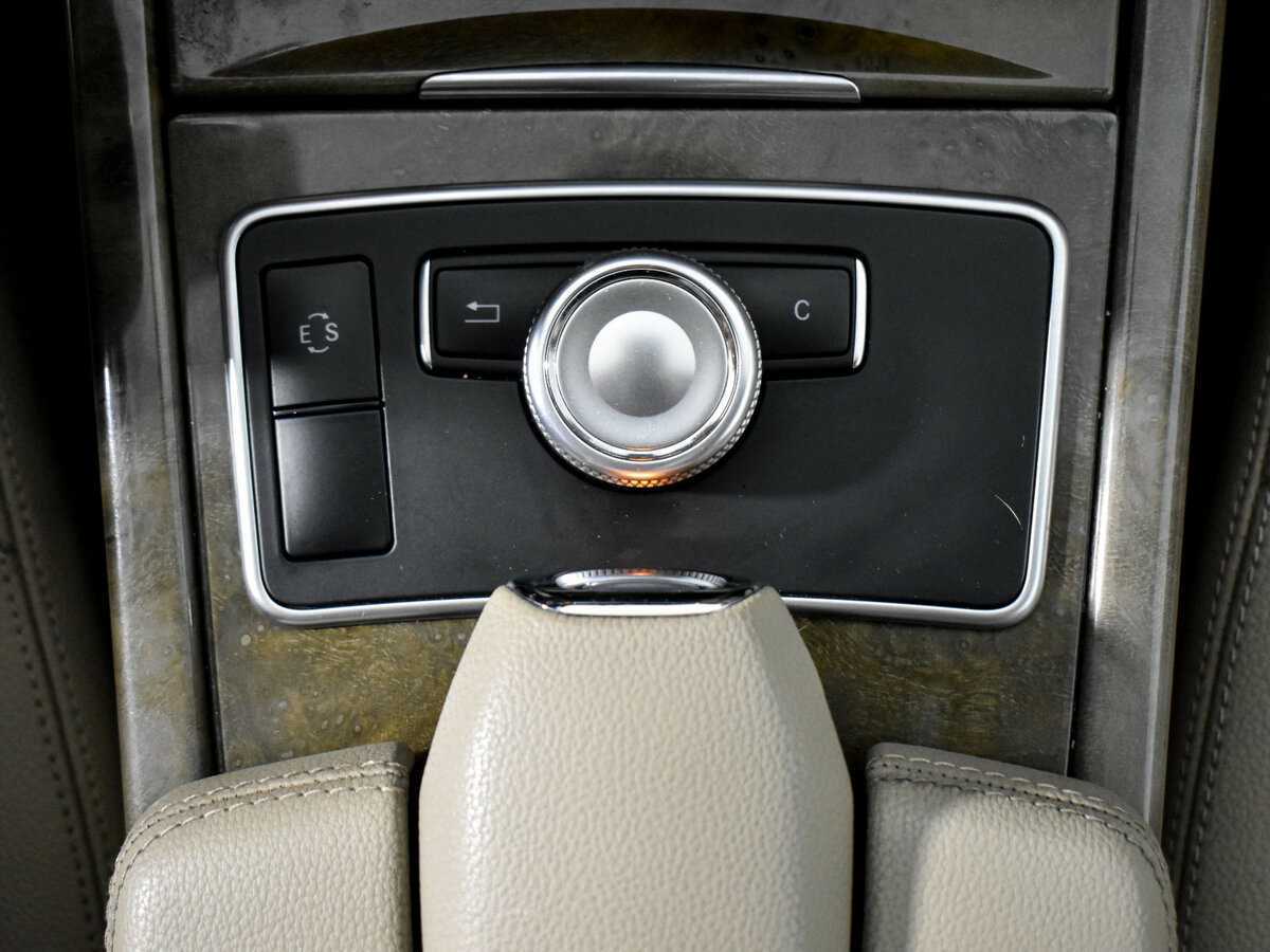 Mercedes-Benz E-Класс 2010 года с пробегом. Фото: #8