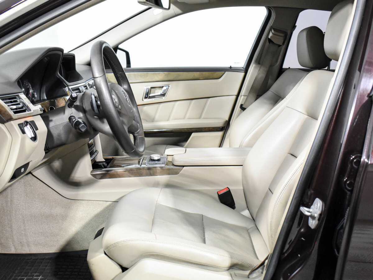 Mercedes-Benz E-Класс 2010 года с пробегом. Фото: #9